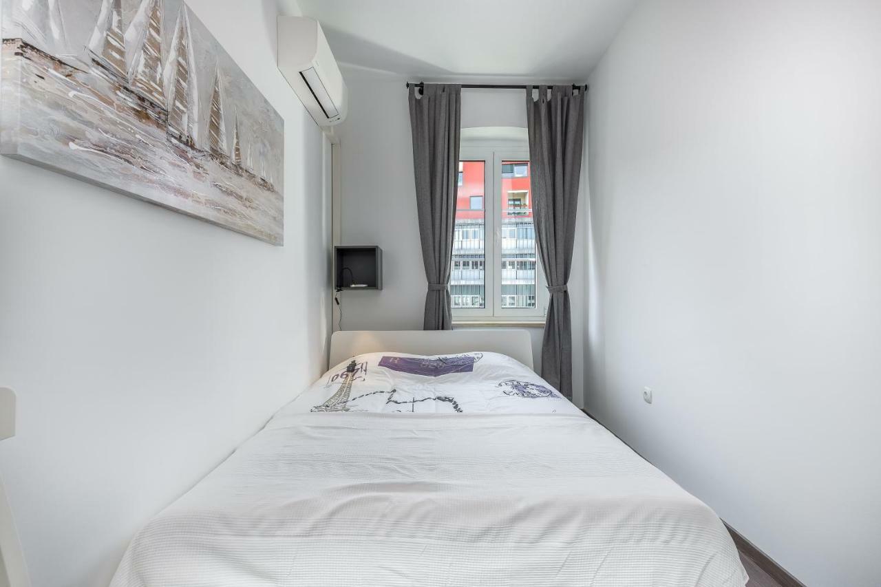 Stay In Rijeka Exterior photo